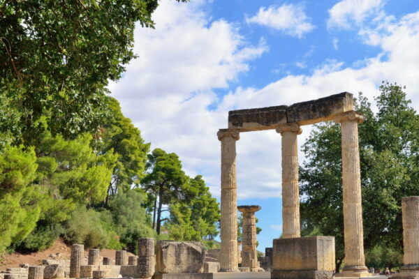 OLYMPIA 01 OLYMPIA 01